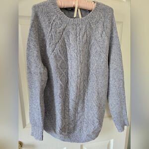 Simply Vera Wang sweater and matching scarf. M